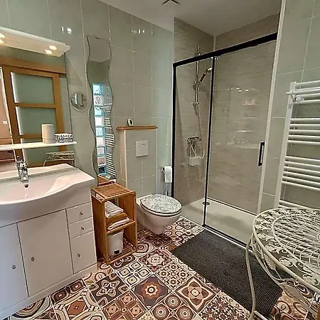 D'hotes Les Denias Bed & Breakfast 3*