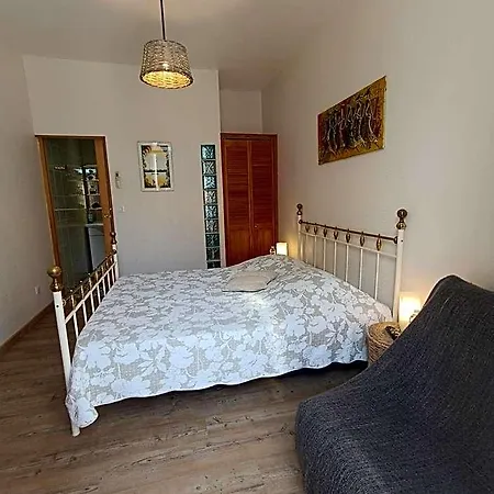 D'hotes Les Denias Bed & Breakfast 3*